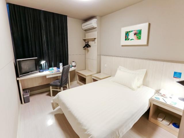 Jingjiang Inn Shanghai Minsheng Road Luaran gambar